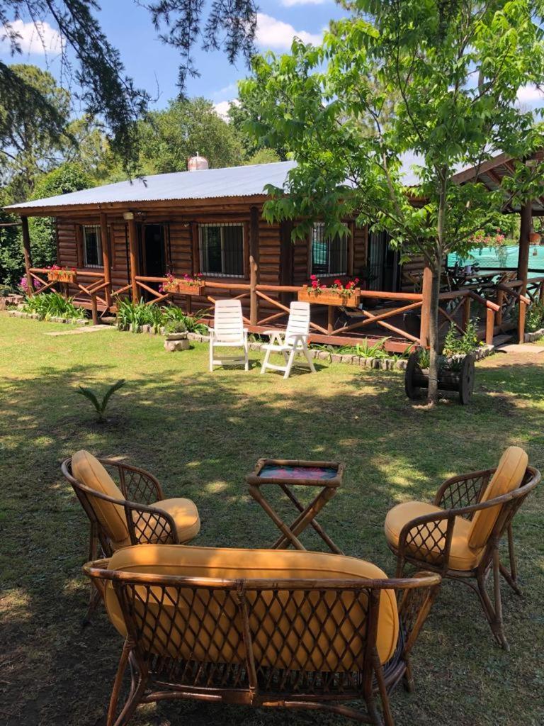 Ezeiza Quinta Cedro Azul 10 Min Del Aeropuertoヴィラ エクステリア 写真