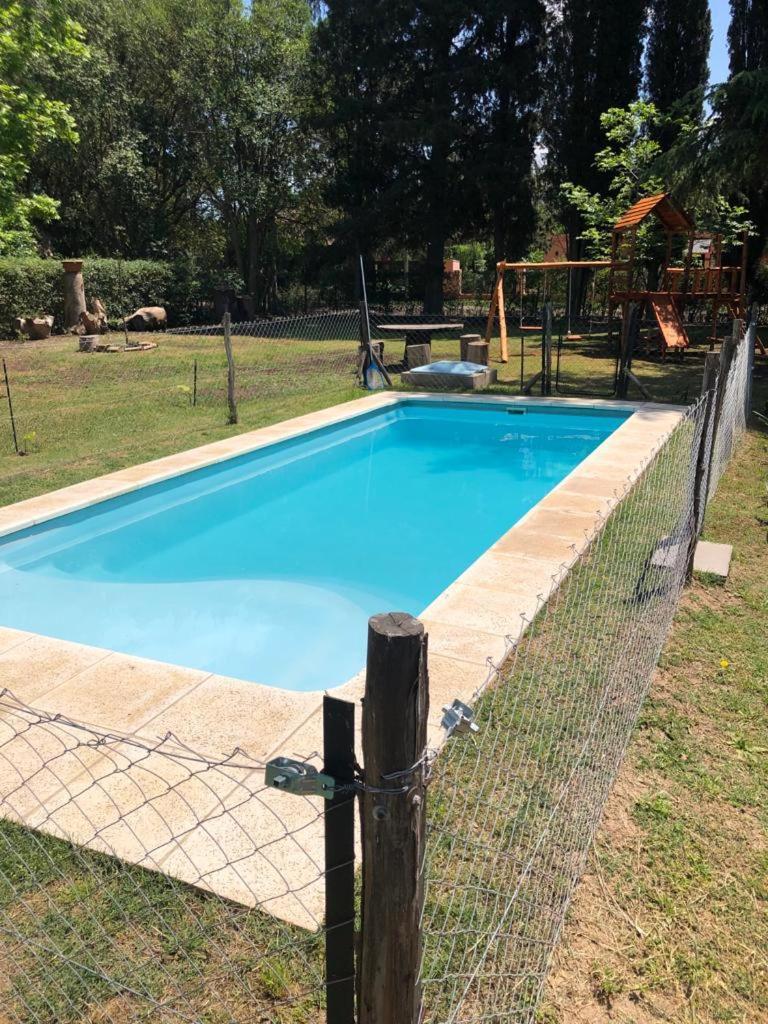Ezeiza Quinta Cedro Azul 10 Min Del Aeropuertoヴィラ エクステリア 写真