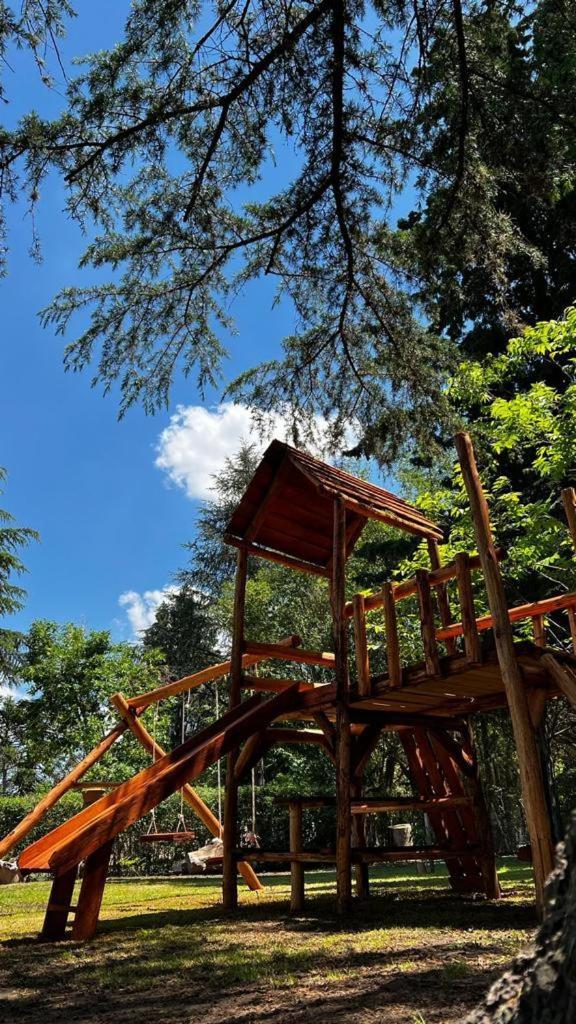Ezeiza Quinta Cedro Azul 10 Min Del Aeropuertoヴィラ エクステリア 写真